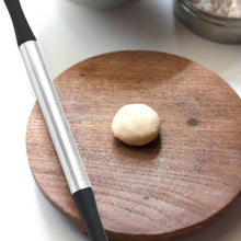 2520 Kitchen Plastic Belan/Rolling Pin (Black) 